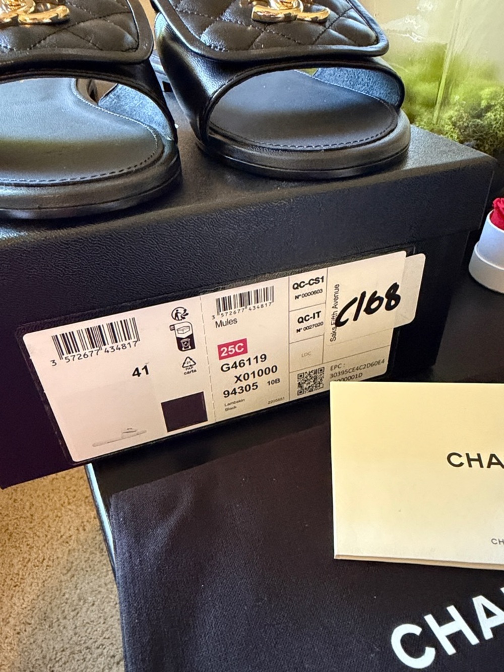 CHANEL Black Turn Lock Quilted Leather Slides - Picture 3 of 8